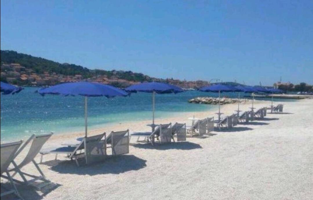 New And Chic Place Near Old Town Of Trogir Exterior foto
